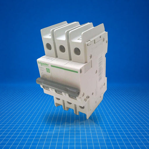 M9F43302 Schneider Electric