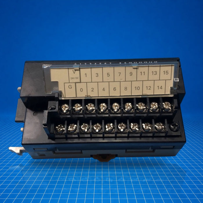 XWT-ID16-1 Omron industrial automation part - tested surplus unit