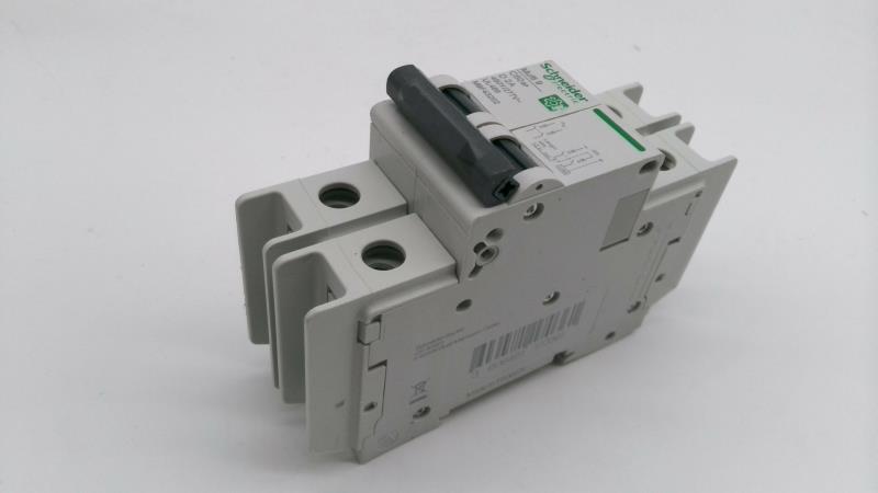 M9F43202 Schneider Electric