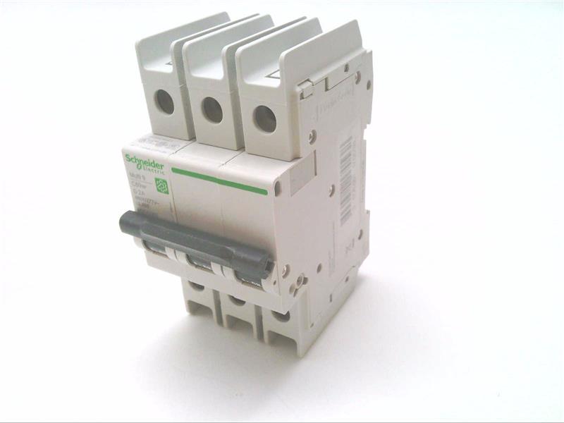 M9F43302 Schneider Electric