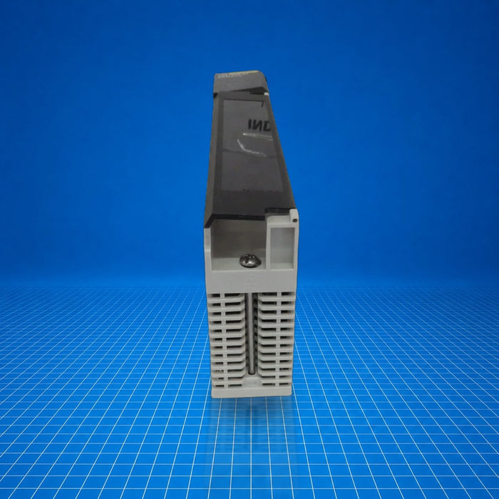 140CPU21304 Schneider
