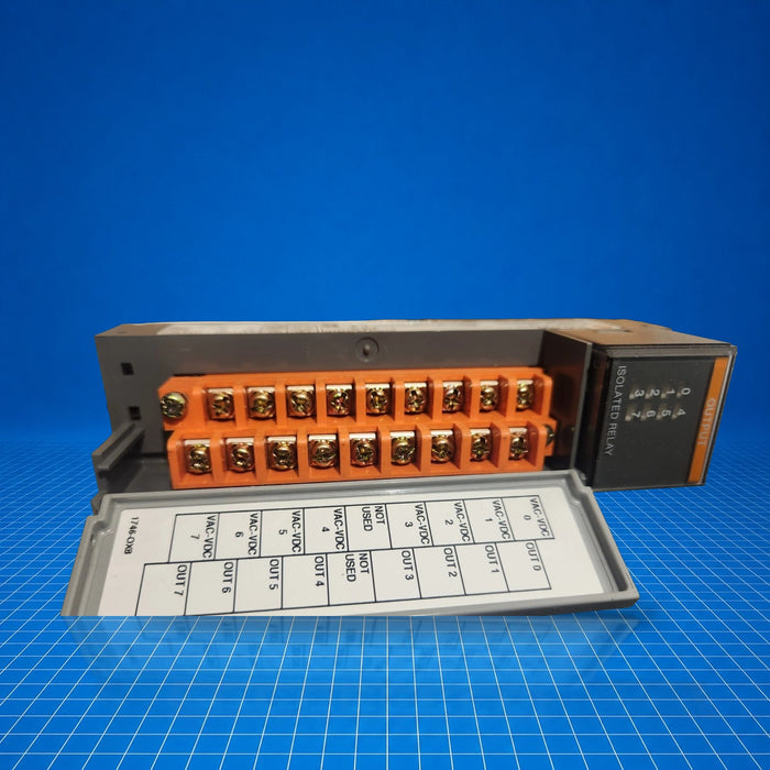 1746-OX8 Allen Bradley PLC