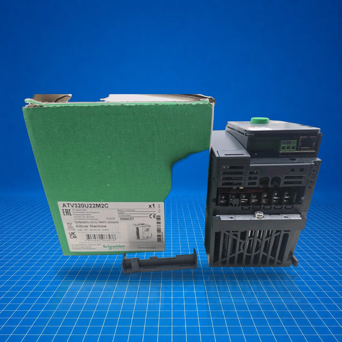 ATV320U22M2C Schneider