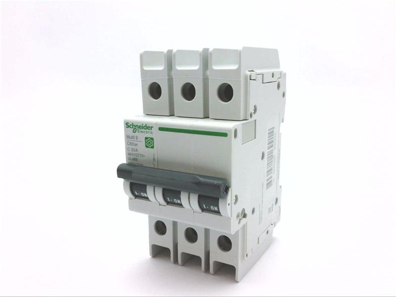 M9F42330 Schneider Electric