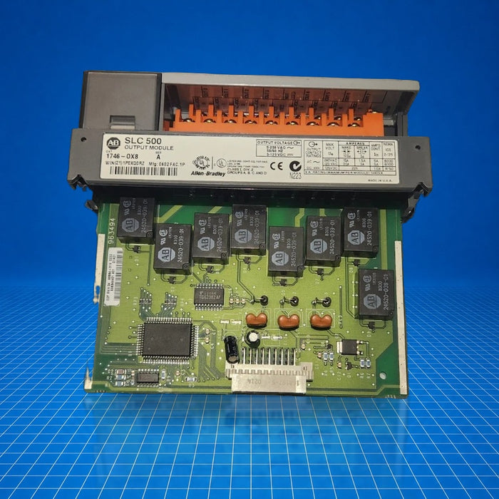 1746-OX8 Allen Bradley PLC - unit detail