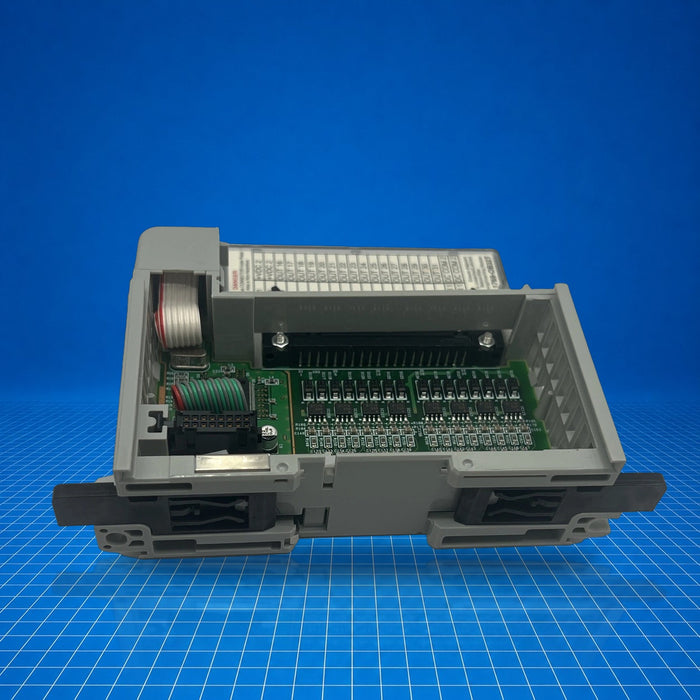 1769-OB32 Allen-Bradley