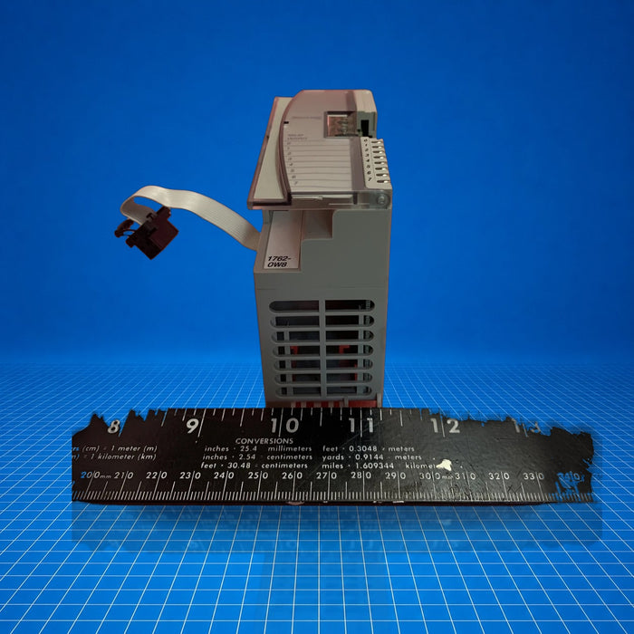 1762-OW8 Allen Bradley PLC