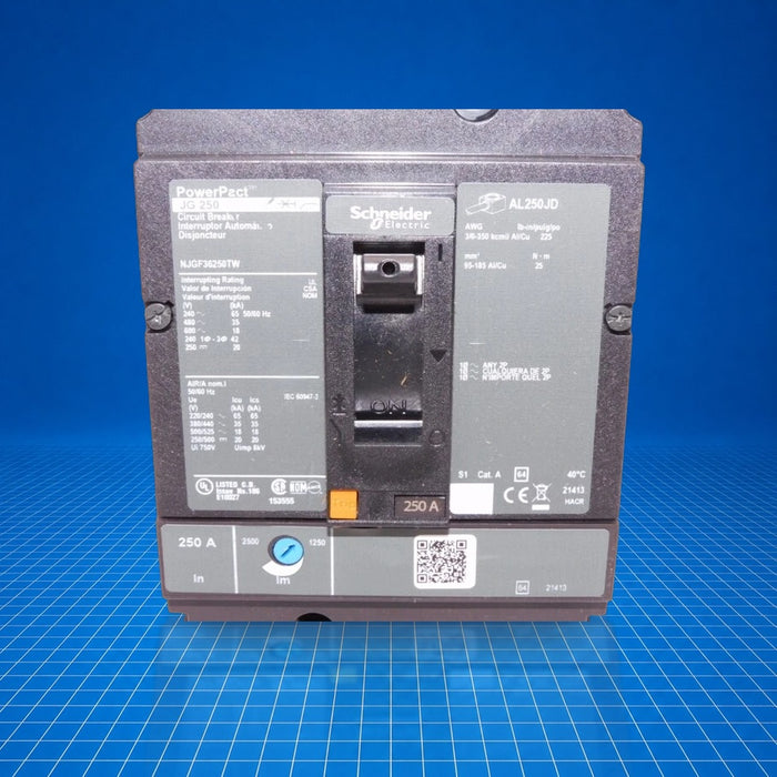 NJGF36250TW Schneider Electric
