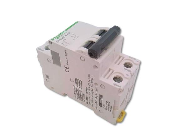 M9U21240 Schneider Electric