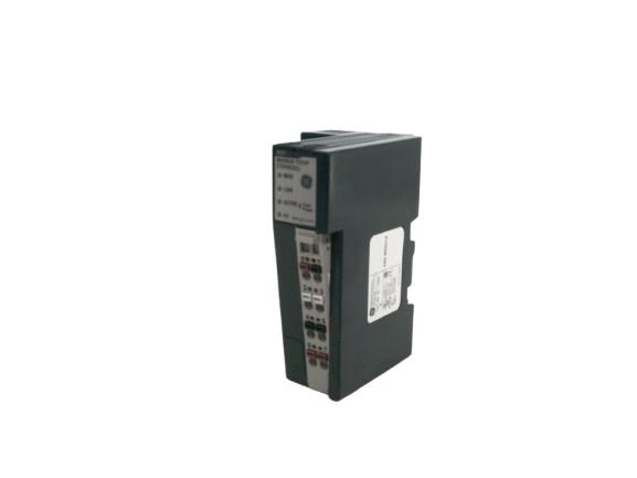 GE Fanuc STXMBE001 RSTi Modbus TCP slave Network Adaper. 24VDC powered, expandable to 32 modules. GE-IP