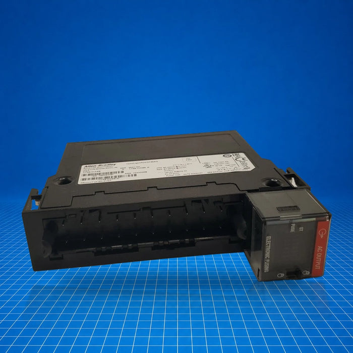 1756-OA8E Allen-Bradley