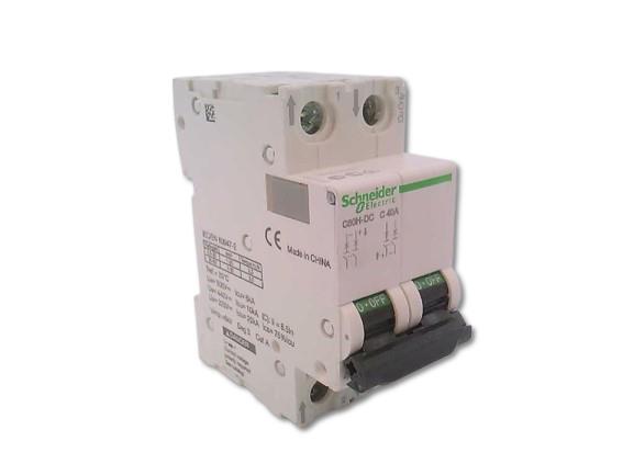 M9U21240 Schneider Electric