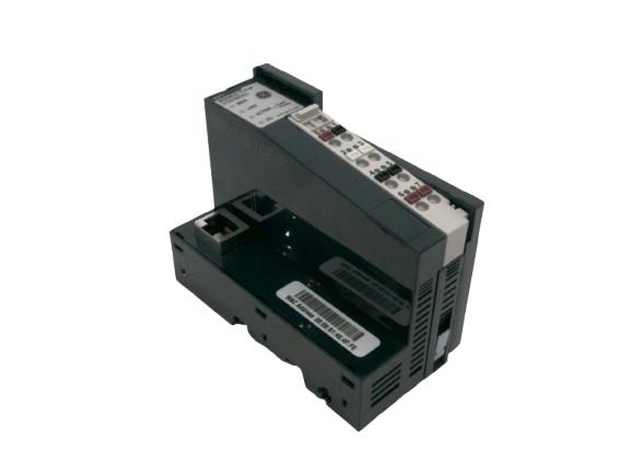 GE Fanuc STXMBE001 RSTi Modbus TCP slave Network Adaper. 24VDC powered, expandable to 32 modules. GE-IP